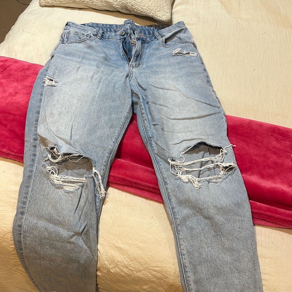 American Eagle Mom Jeans